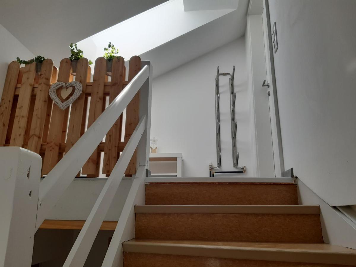 Haus Putzas Appartment Niedernsill Exteriör bild